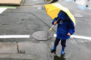 練馬区の子どもを守る安全対策：季節の変わり目に備える雨天対策